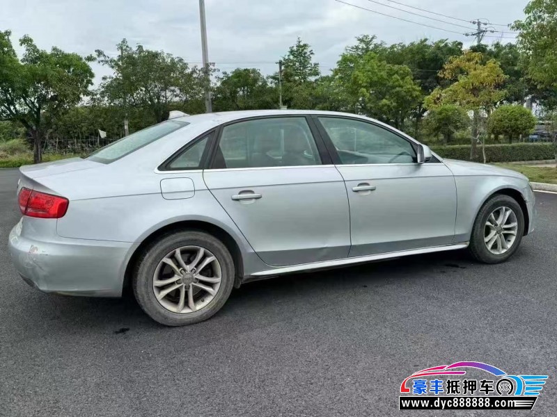 11年奥迪A4L轿车抵押车出售