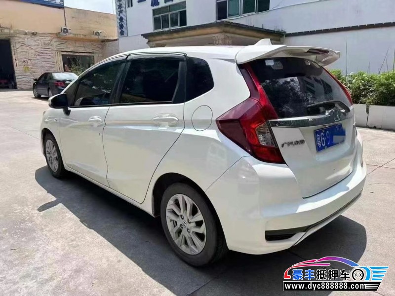 19年本田飞度轿车抵押车出售