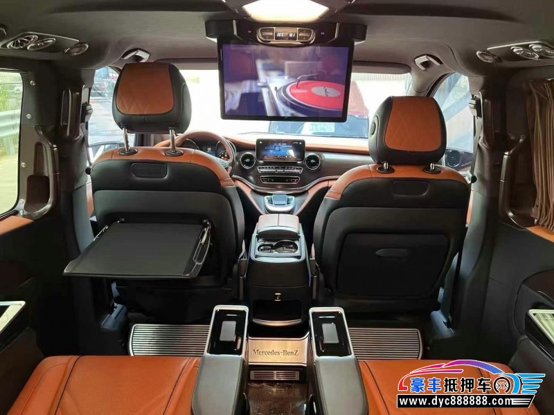 23年奔驰V轿车抵押车出售