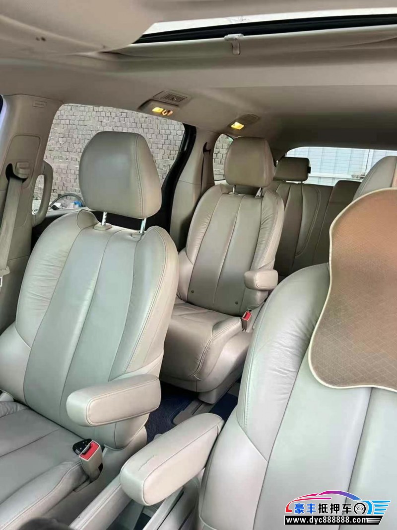 18年别克GL8轿车抵押车出售