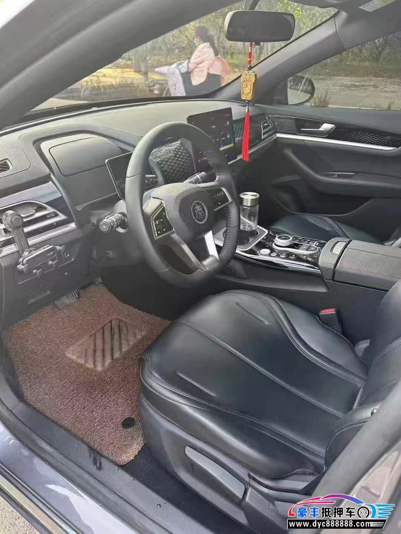 24年比亚迪秦轿车抵押车出售