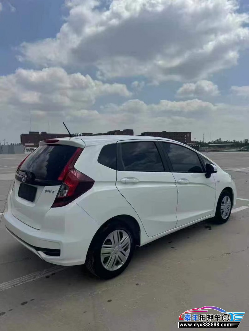 18年本田飞度轿车抵押车出售
