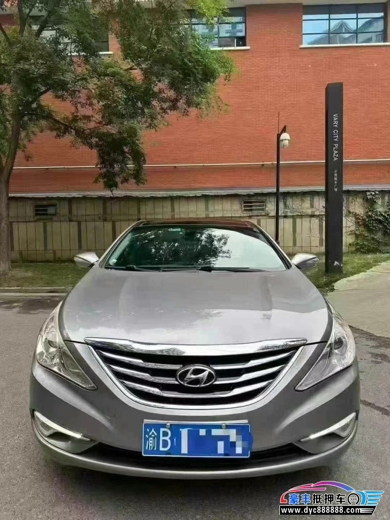 15年现代索纳塔八轿车抵押车出售