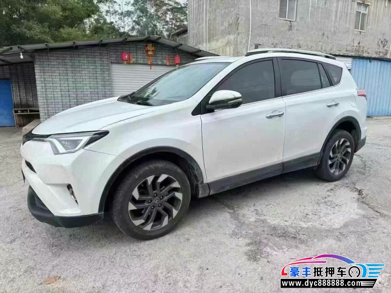 18年丰田RAV4轿车抵押车出售
