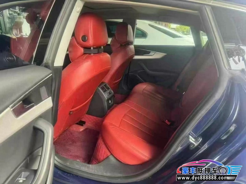 19年奥迪A5轿车抵押车出售