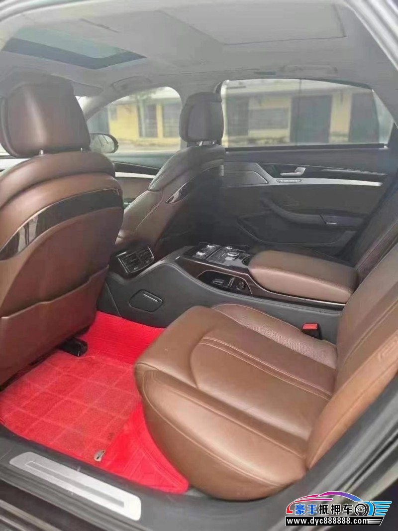 15年奥迪A8L轿车抵押车出售