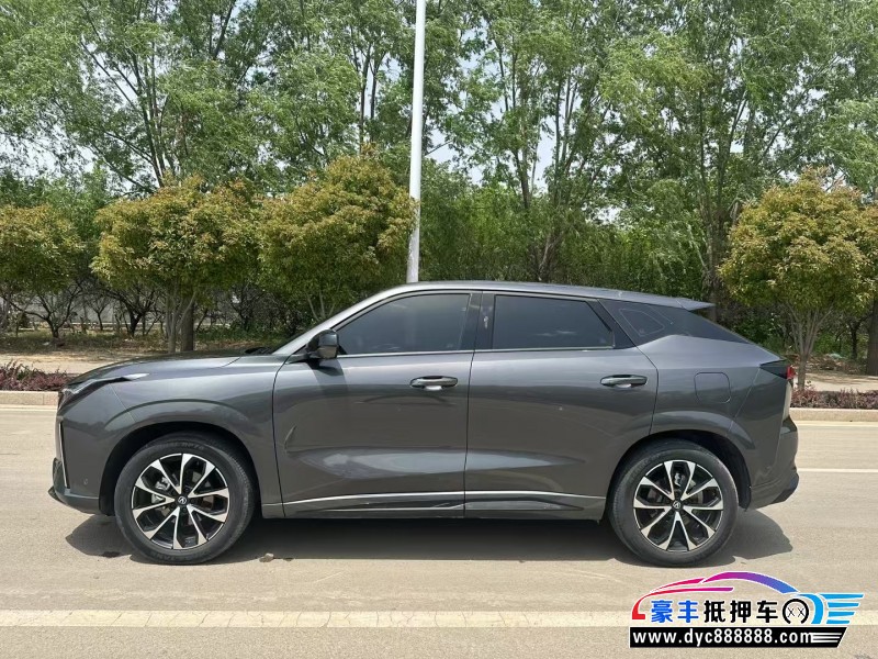 24年长安长安UNI轿车抵押车出售