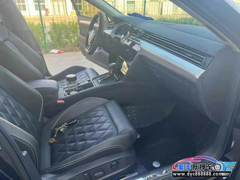 21年大众迈腾轿车抵押车出售