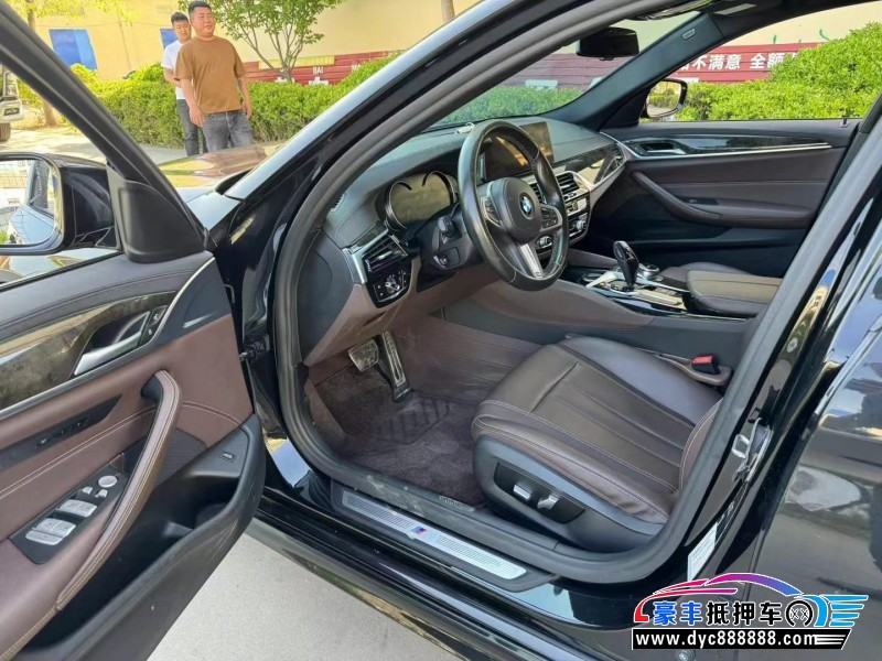 18年宝马5系轿车抵押车出售