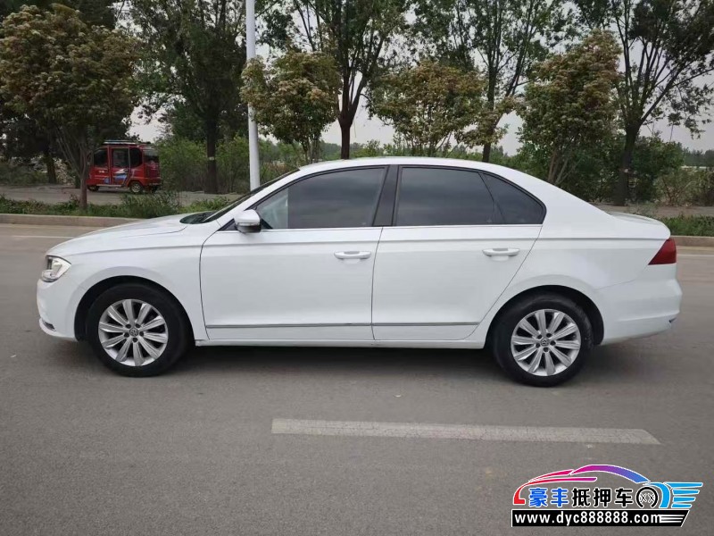 18年大众宝来轿车抵押车出售