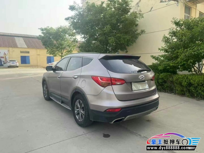 13年现代新胜达轿车抵押车出售