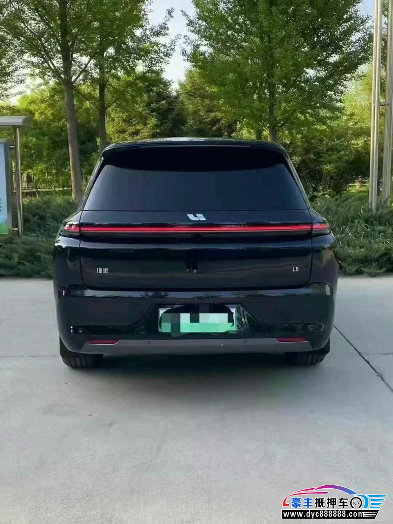24年理想L8轿车抵押车出售