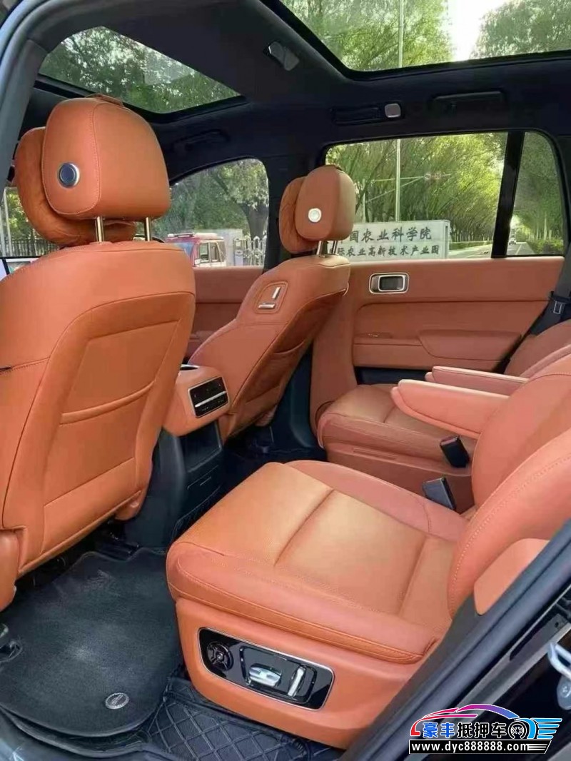 24年理想L8轿车抵押车出售