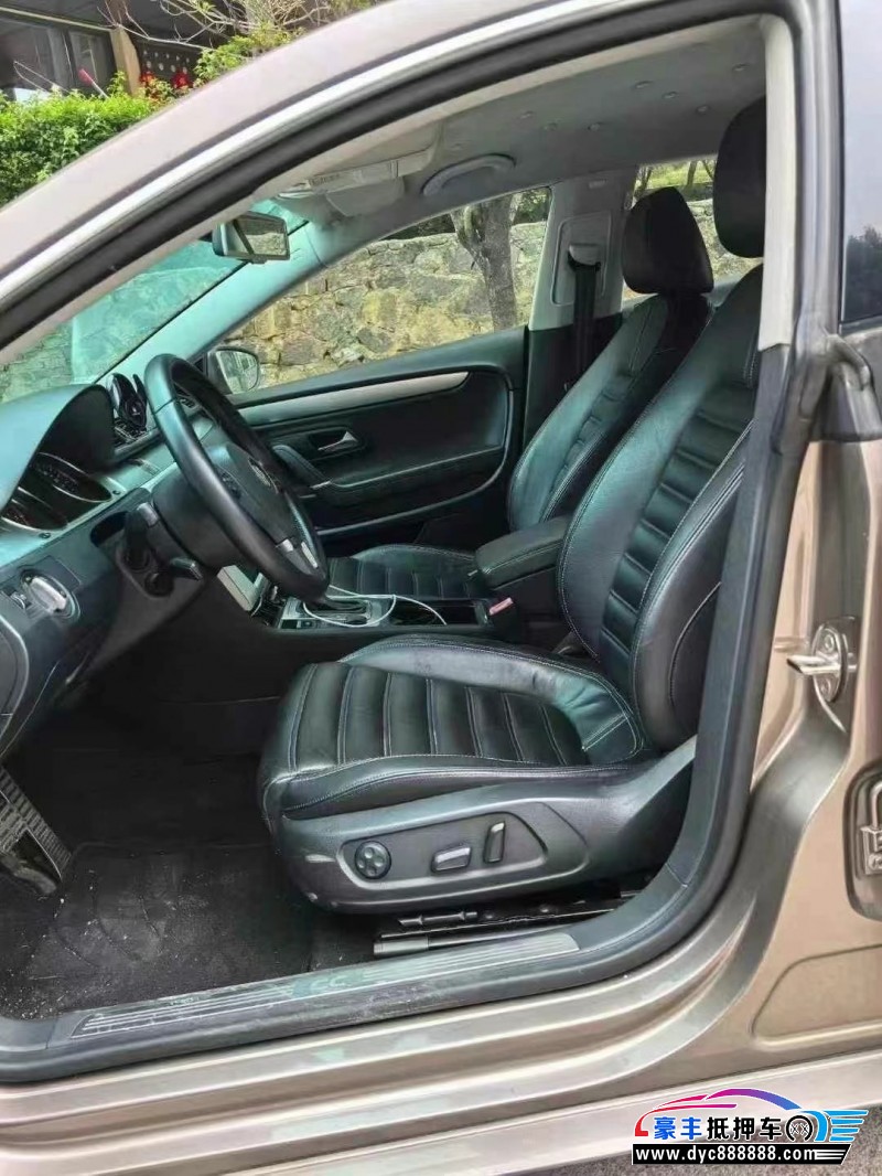 12年大众CC轿车抵押车出售