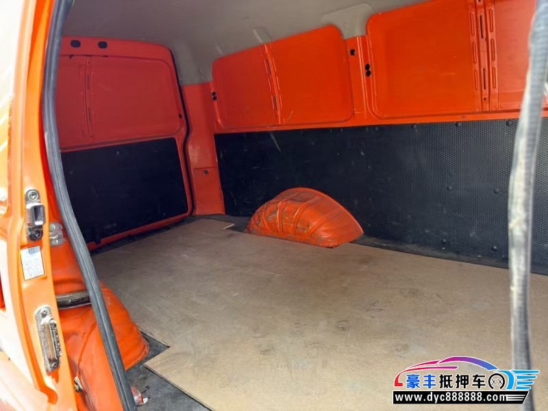 23年东风风行菱智轿车抵押车出售