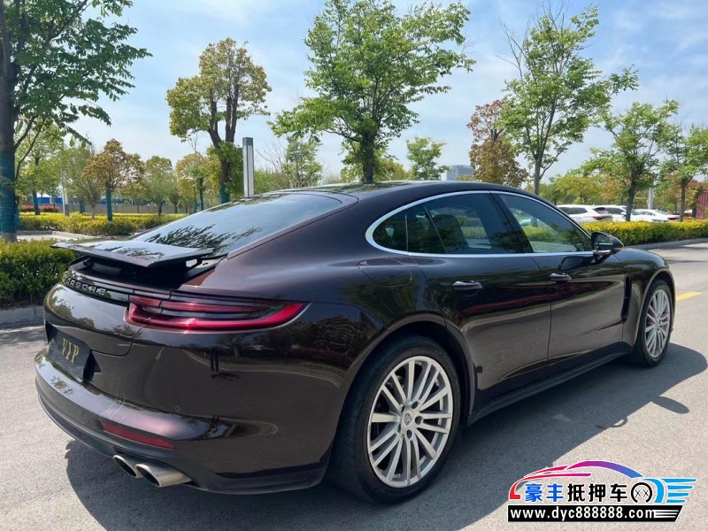 20年保时捷帕纳梅拉轿车抵押车出售