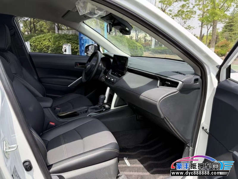 25年丰田卡罗拉轿车抵押车出售