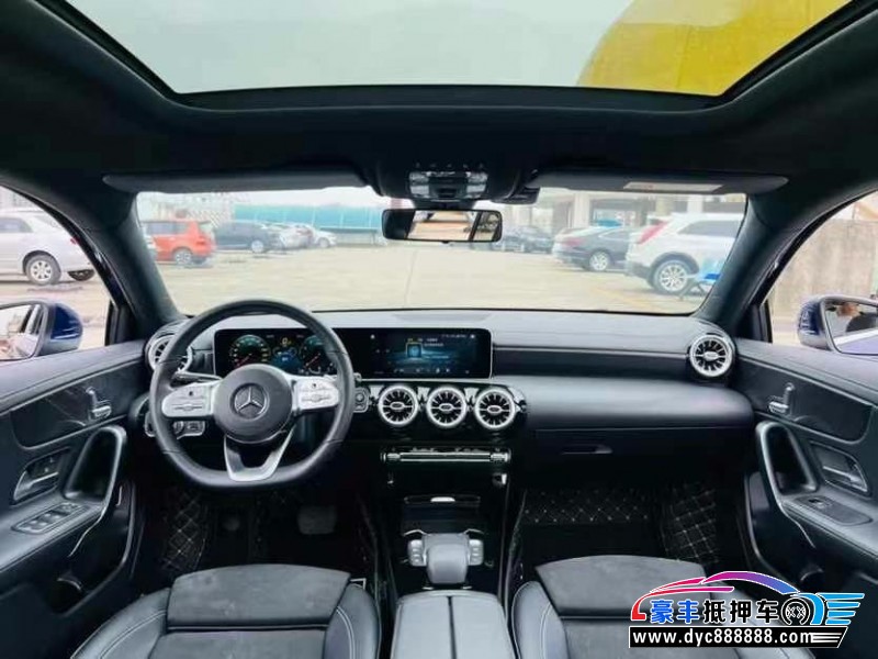 20年奔驰A轿车抵押车出售