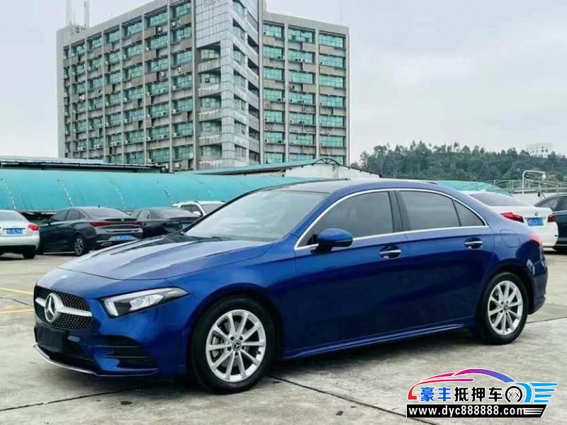 20年奔驰A轿车抵押车出售