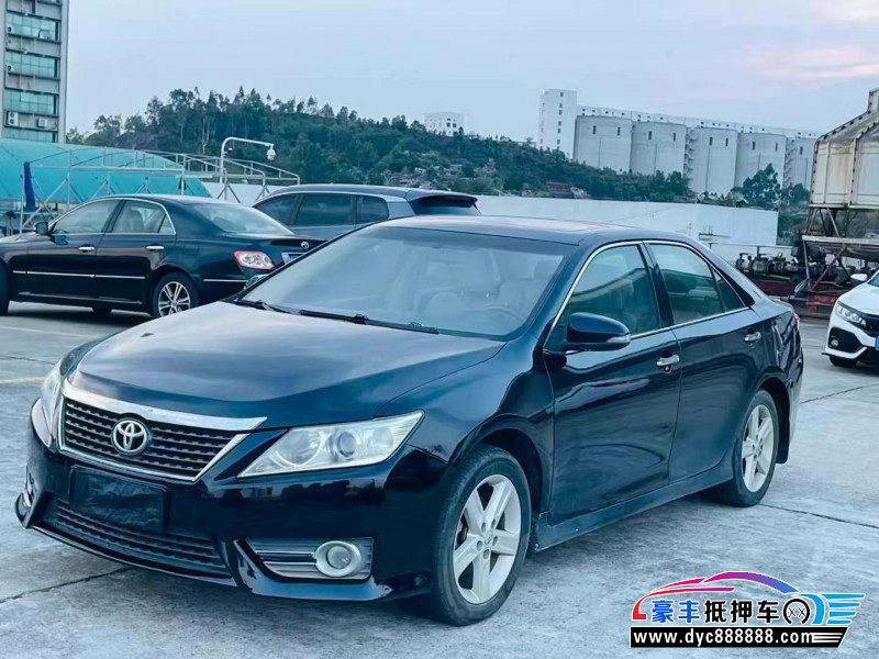 13年丰田凯美瑞轿车抵押车出售