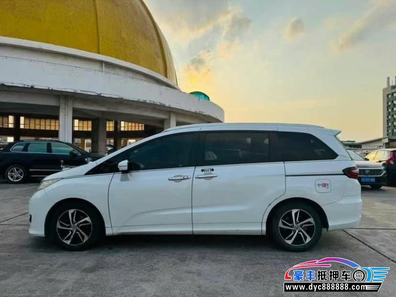 15年本田奥德赛轿车抵押车出售