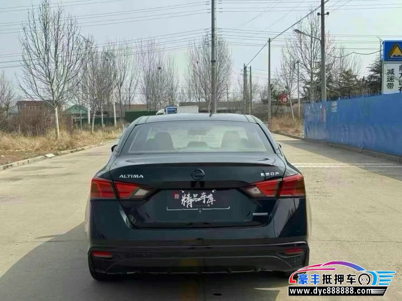 21年日产天籁轿车抵押车出售