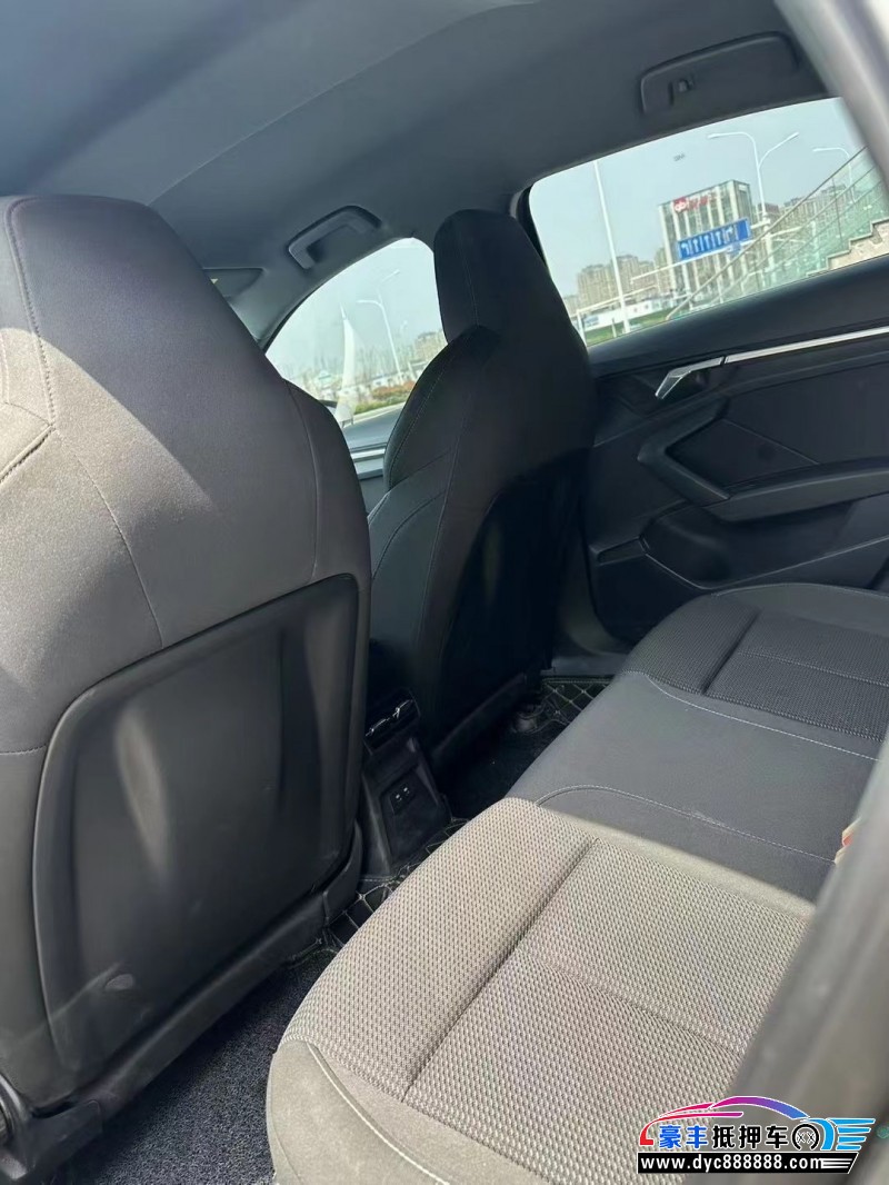 23年奥迪A3轿车抵押车出售