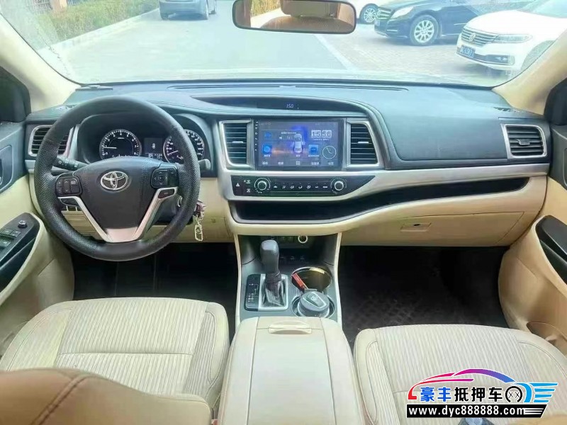 19年丰田汉兰达轿车抵押车出售