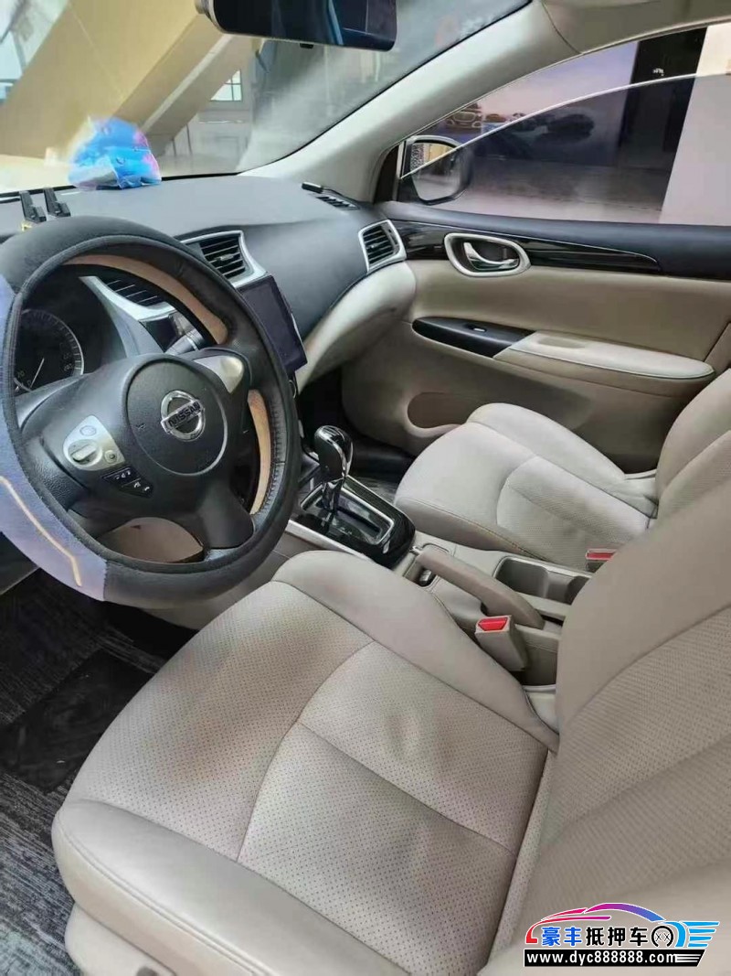 18年日产轩逸轿车抵押车出售
