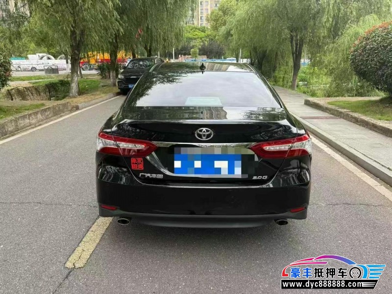 22年丰田凯美瑞轿车抵押车出售