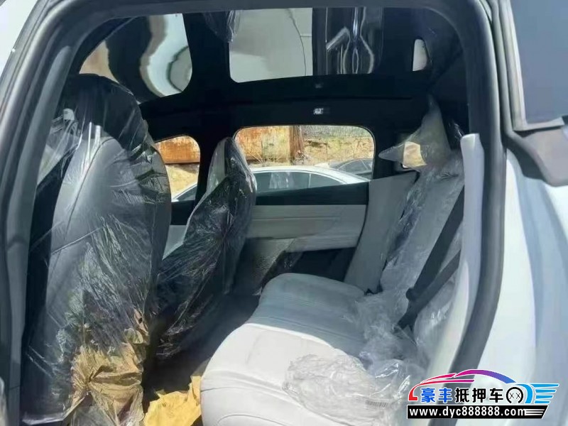 25年东风奕派007轿车抵押车出售