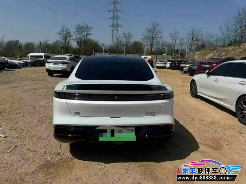 25年东风奕派007轿车抵押车出售