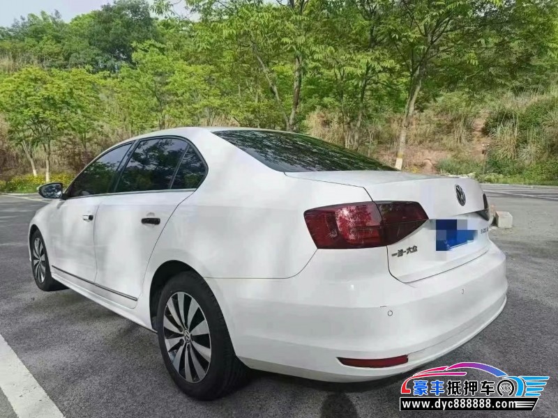 19年大众速腾轿车抵押车出售