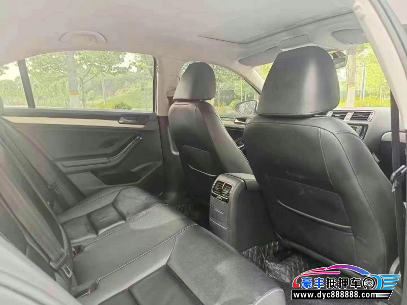 19年大众速腾轿车抵押车出售