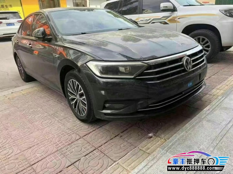 19年大众速腾轿车抵押车出售