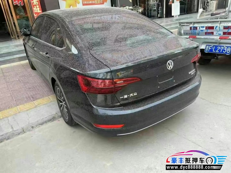 19年大众速腾轿车抵押车出售