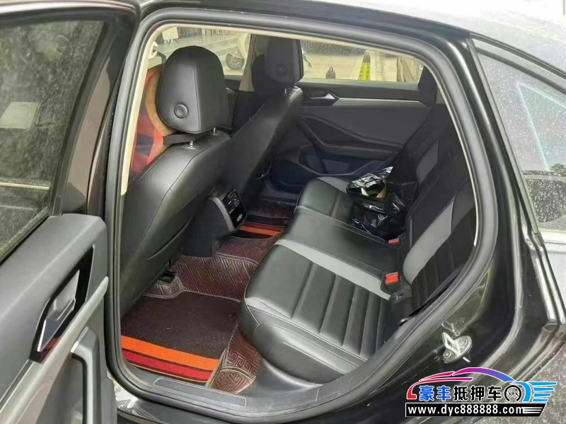 19年大众速腾轿车抵押车出售