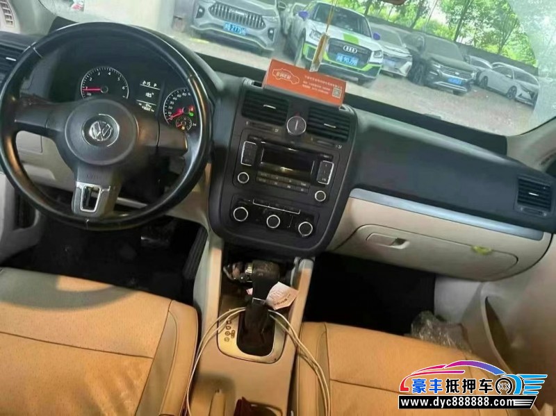 11年大众速腾轿车抵押车出售