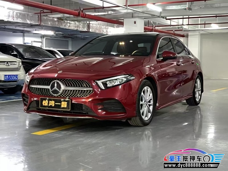 20年奔驰A轿车抵押车出售
