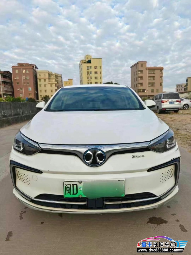 21年北汽新能源EU系列轿车抵押车出售