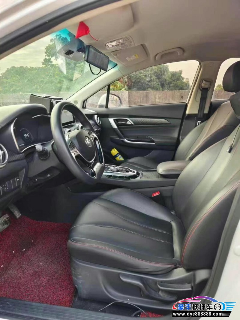 21年北汽新能源EU系列轿车抵押车出售