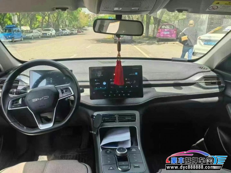 24年比亚迪驱逐舰轿车抵押车出售