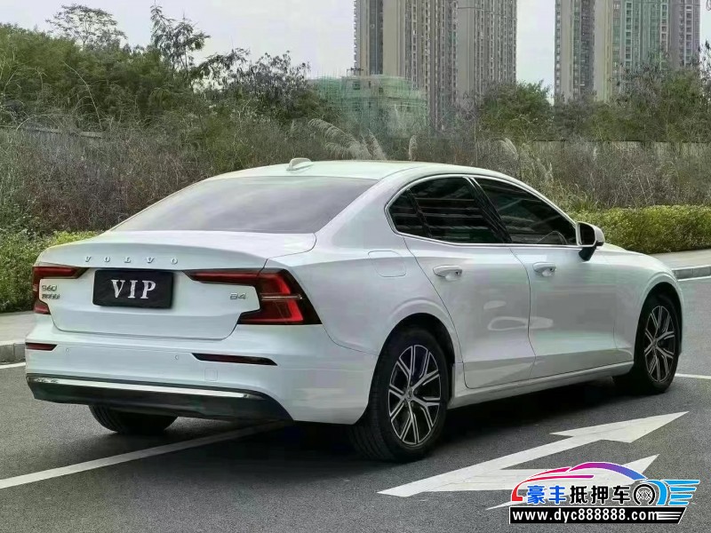 22年沃尔沃S60轿车抵押车出售