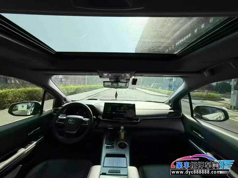 23年丰田格瑞维亚轿车抵押车出售