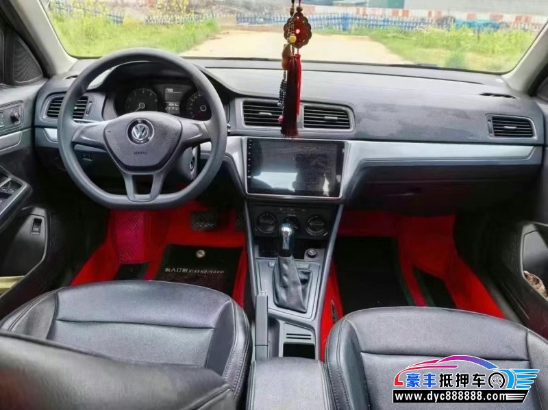 16年大众朗逸轿车抵押车出售