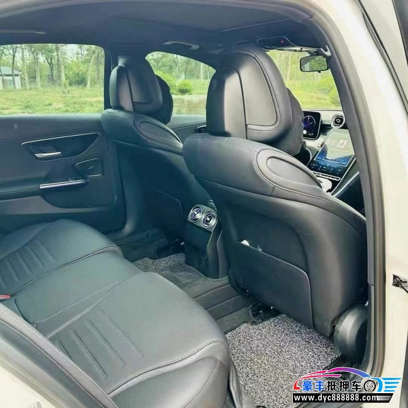 24年奔驰C轿车抵押车出售