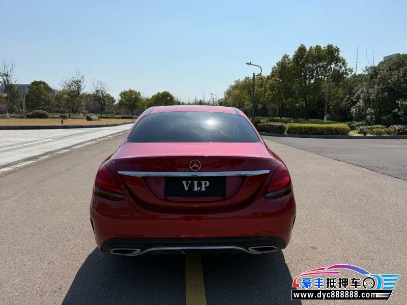 19年奔驰C轿车抵押车出售