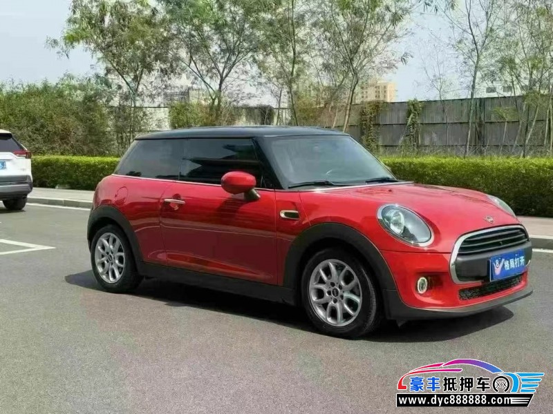 21年宝马MINISUV抵押车出售