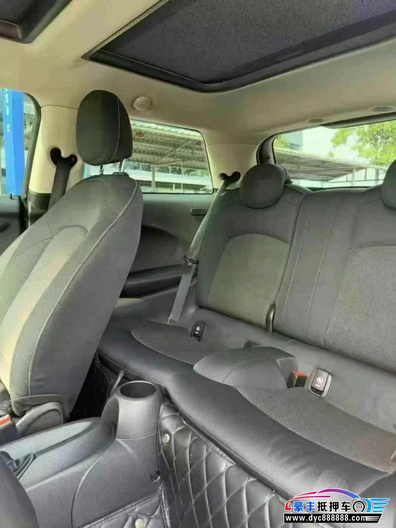 21年宝马MINISUV抵押车出售