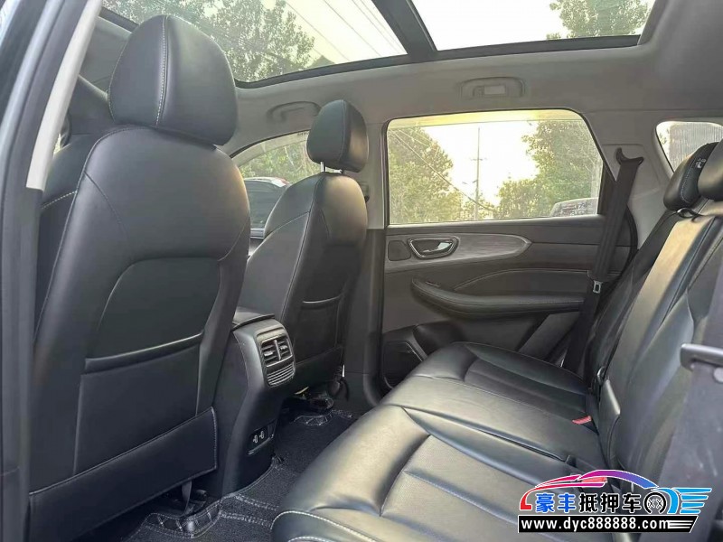 22年荣威RX5SUV抵押车出售